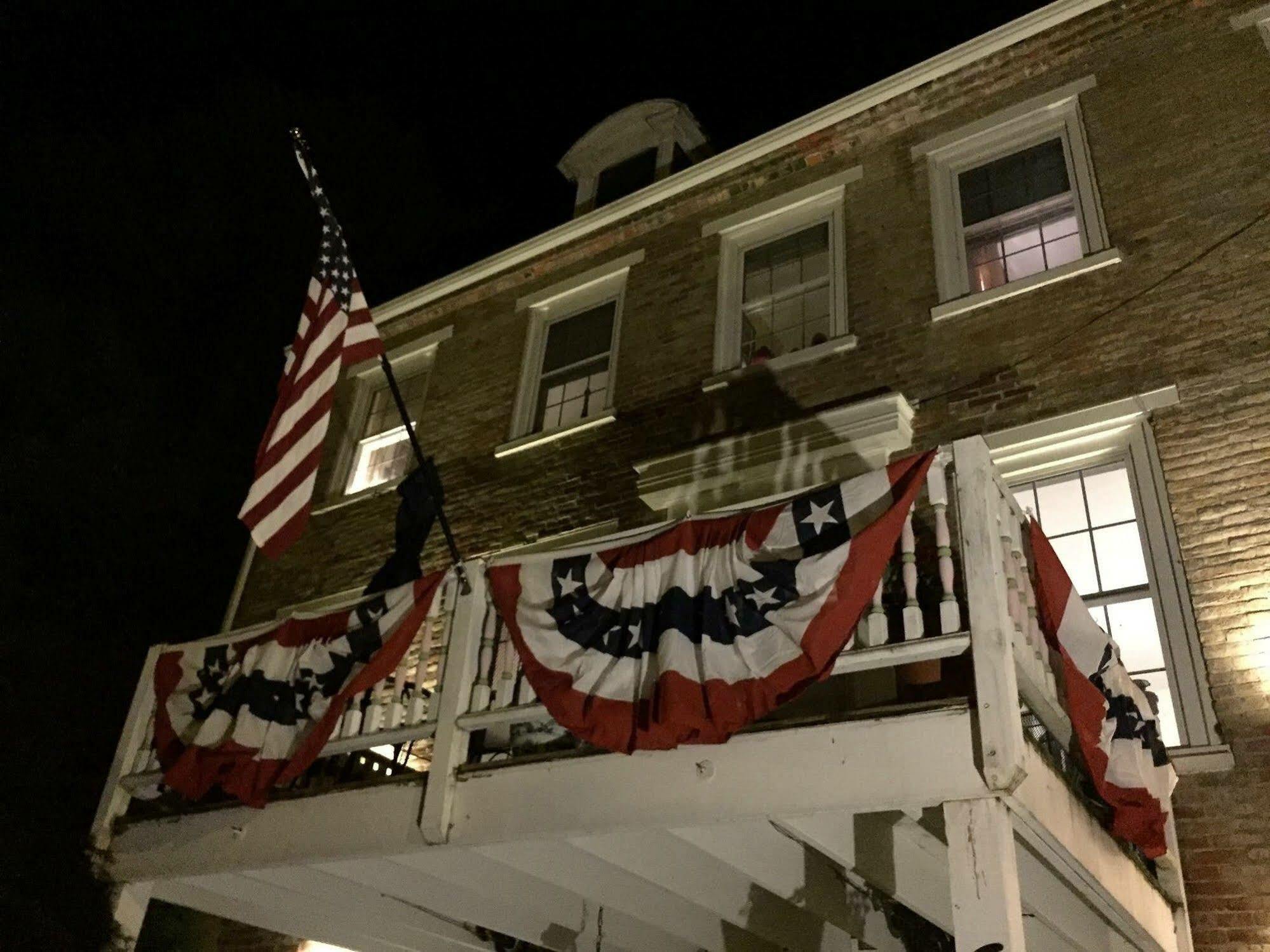 The Dolon House Bed & Breakfast! ジム・ソープ エクステリア 写真